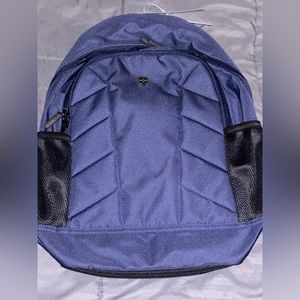 Victorinox swiss army universal backpack